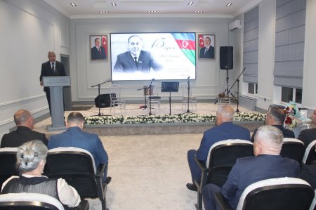 Yevlaxda 15 İyun – Milli Qurtuluş Gününə həsr olunmuş tədbir keçirilib. FOTOLAR Yevlaxda 15 İyun – Milli Qurtuluş Gününə həsr olunmuş tədbir keçirilib. FOTOLAR