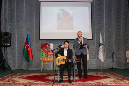 MDU-da qəhrəmanlıq yaddaşı və milli dəyərlər: Şəhid Turan Məhərrəmovun xatirəsinə həsr olunan tədbir keçirilib MDU-da qəhrəmanlıq yaddaşı və milli dəyərlər: Şəhid Turan Məhərrəmovun xatirəsinə həsr olunan tədbir keçirilib