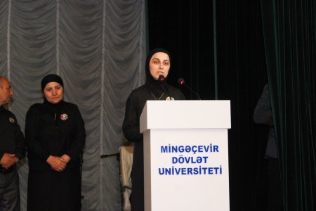 MDU-da qəhrəmanlıq yaddaşı və milli dəyərlər: Şəhid Turan Məhərrəmovun xatirəsinə həsr olunan tədbir keçirilib MDU-da qəhrəmanlıq yaddaşı və milli dəyərlər: Şəhid Turan Məhərrəmovun xatirəsinə həsr olunan tədbir keçirilib