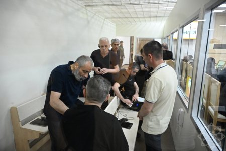 Arayik və digərlərinin apellyasiya məhkəməsi davam etdirildi - Fotolar Arayik və digərlərinin apellyasiya məhkəməsi davam etdirildi - Fotolar