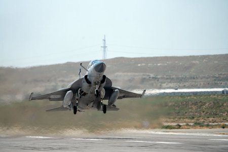 Aviasiya bölmələrindəki təlim-məşqdən - Fotolar Aviasiya bölmələrindəki təlim-məşqdən - Fotolar